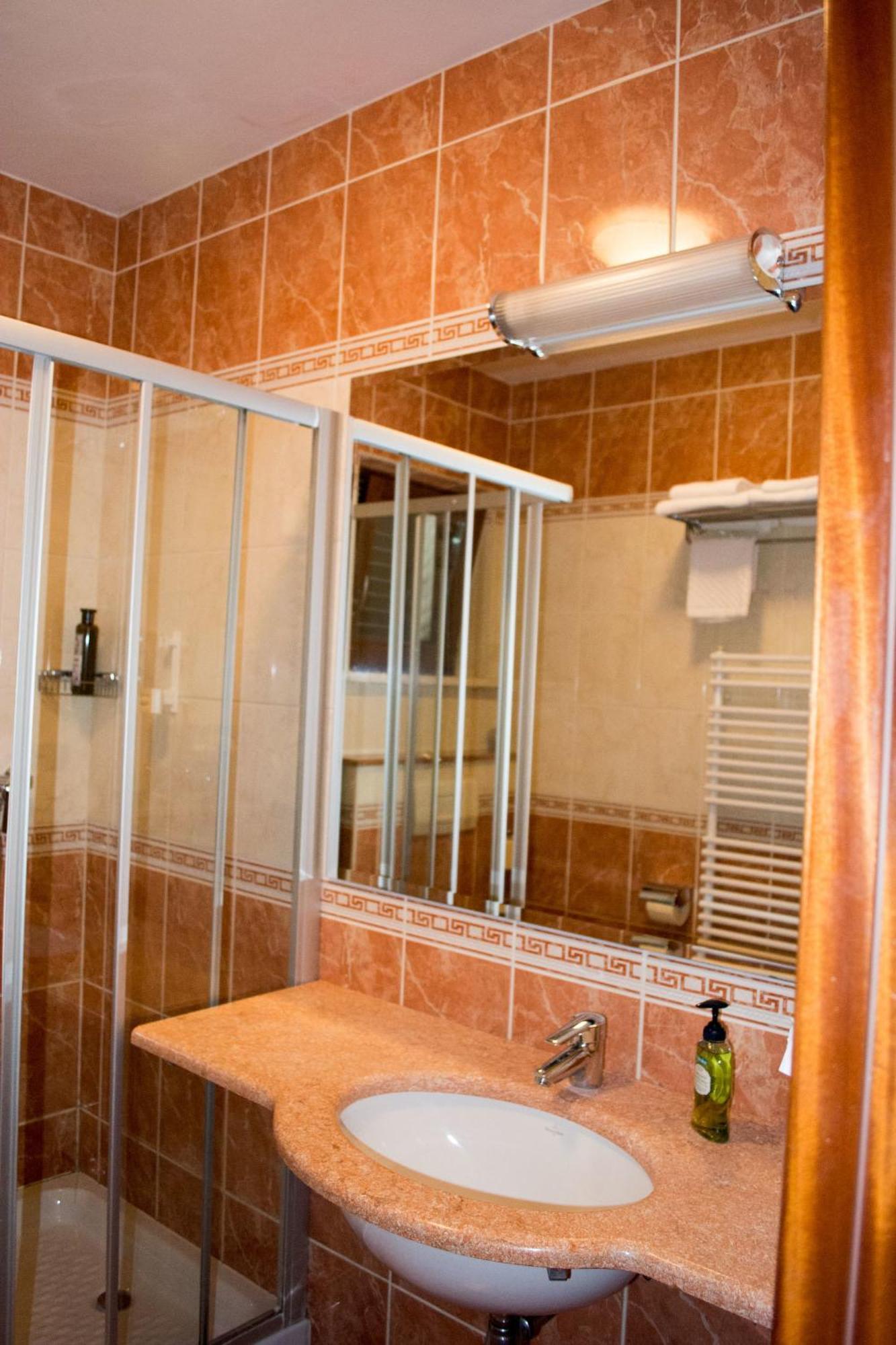 Villa Lavandula With Heated Swimming Pool Trogir Phòng bức ảnh
